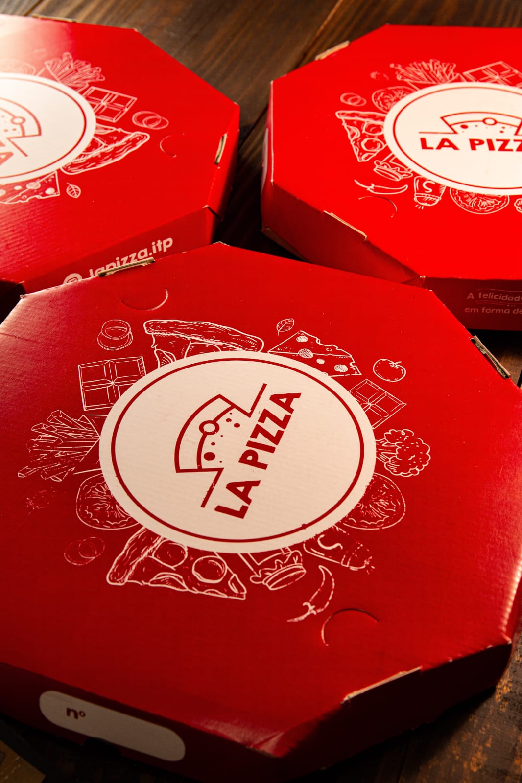 Pizza La Pizza em caixa da marca